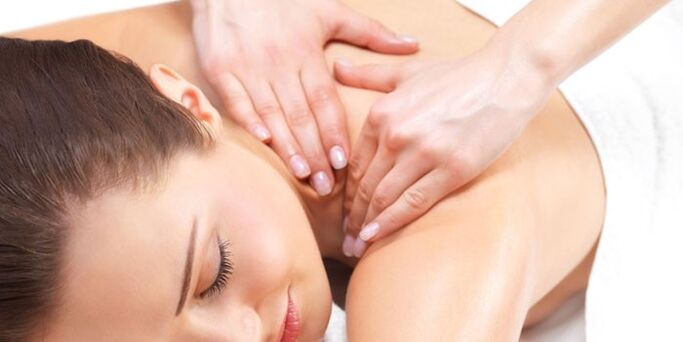 torakik osteokondroz uchun massaj